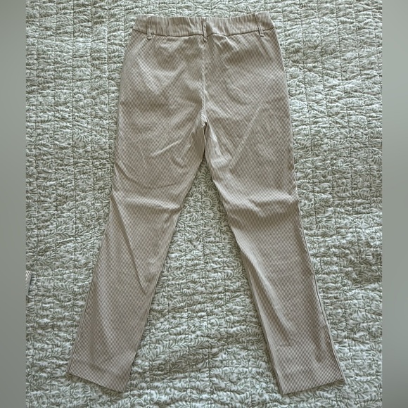 Pinstripe Belted Ankle Pants by Jones New York Beige & White Size Small - Picture 4 of 9